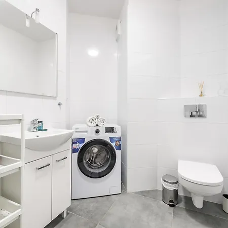 Apartment Shortstaypoland Zupnicza B83 Warschau