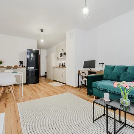 Shortstaypoland Zupnicza B83 Lägenhet